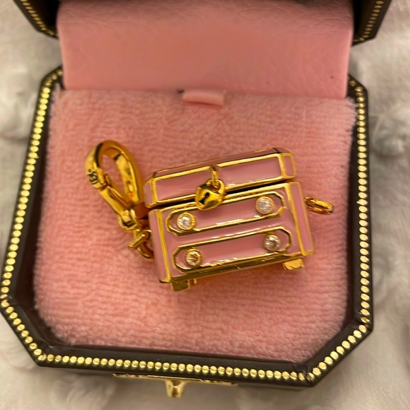 Vintage RARE jewelry box charm NIB YJRU1065 tagged box never been used - Picture 3 of 17